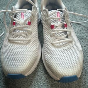 Under Armour White and Pink Charged Rogue 3 IRID running shoe